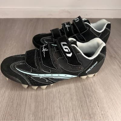 Louis Garneau Ergo grip cycling bike shoes black and turquoise size 38/7