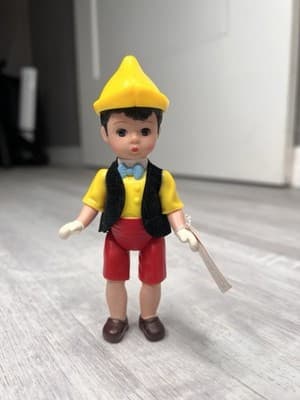 2004 Vintage Collectible Memorabilia Madame Alexander Pinocchio Boy Doll