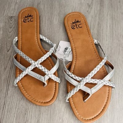 NWT ETC Silver Sandal Flip Flops Size 11