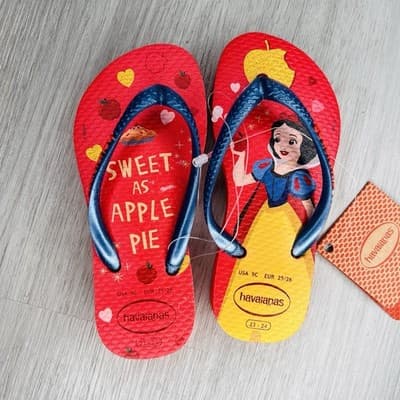NWT Havainas Snow White Flip Flops Size 9c