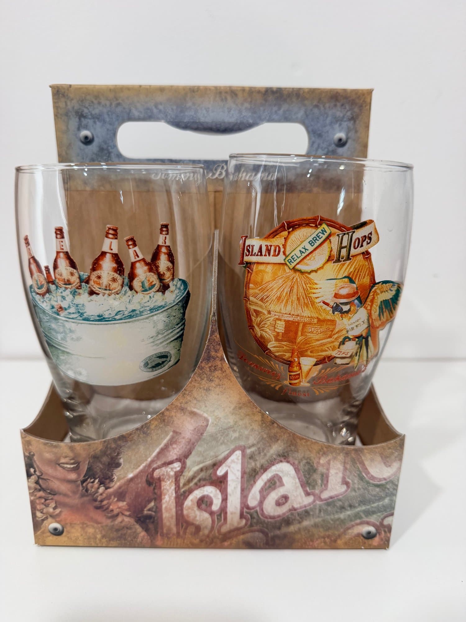 Tommy Bahama Island Brew pint glasses set of 4 with caddy